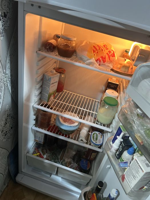 Продам холодильник