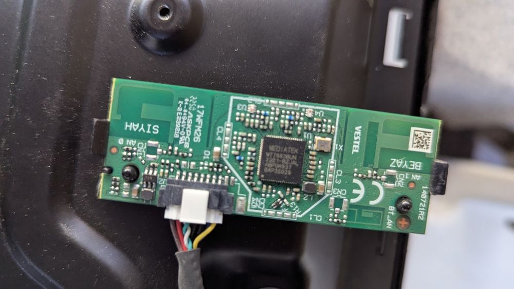 Телевизор JVC LT-32VAF3200 за части