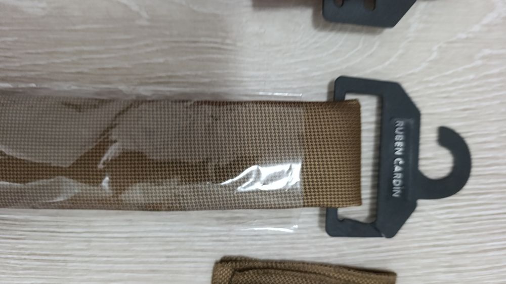 Ruben Cardin нови вратовръзки с кърпичка