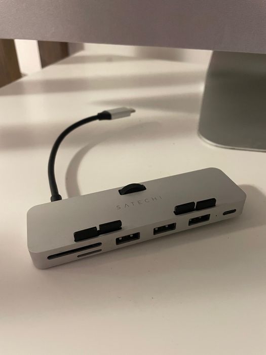 Satechi Aluminum Type-C Clamp Hub Pro