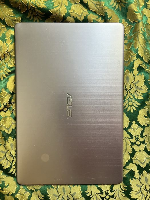 Asus vivobook S510U laptop