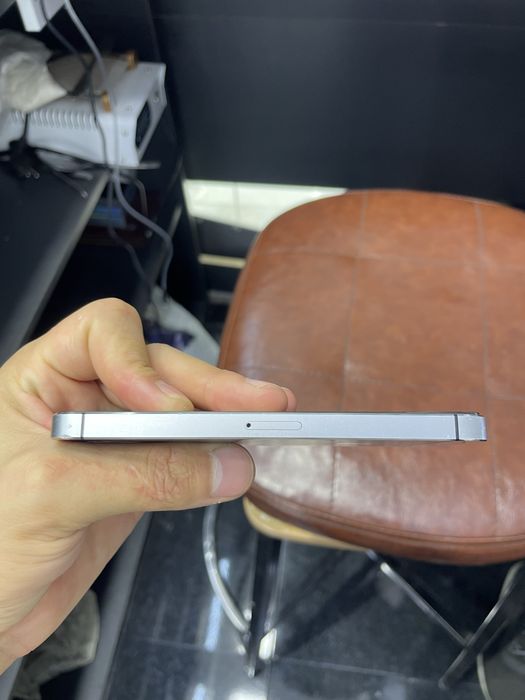 Apple iPhone 5 s