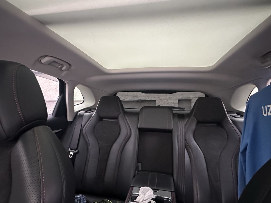 Электрокар MG Marvel Rising