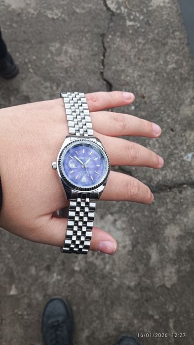 Rolex soat sotiladi (kopiya)