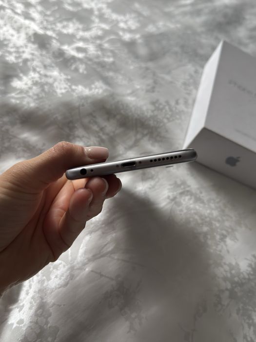 Продам iPhone 6 Plus