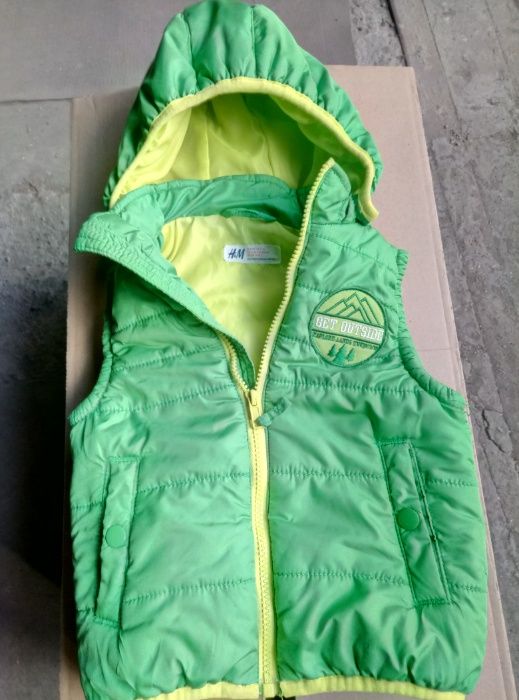 Продам безрукавку.