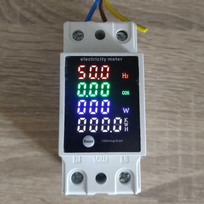 Монофазен електромер 100A DIN шина с цветен LED дисплей 6 в 1 | Волтметър, Амперметър, kWh метър