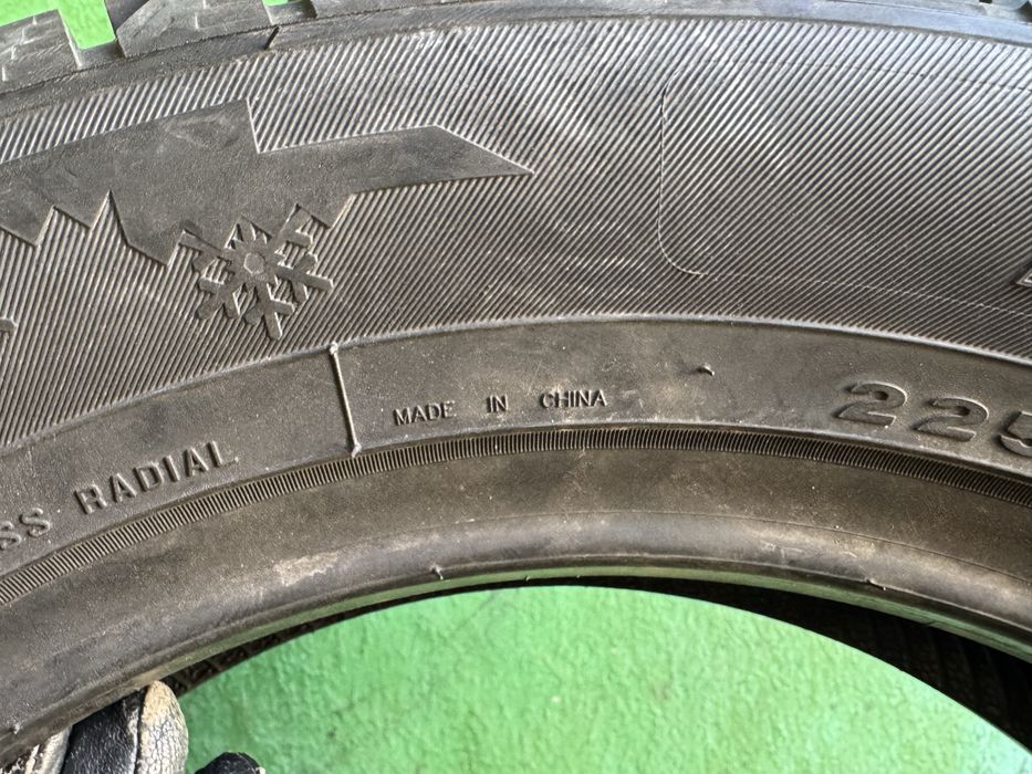 Шины 225/60 R17 Firemax новые