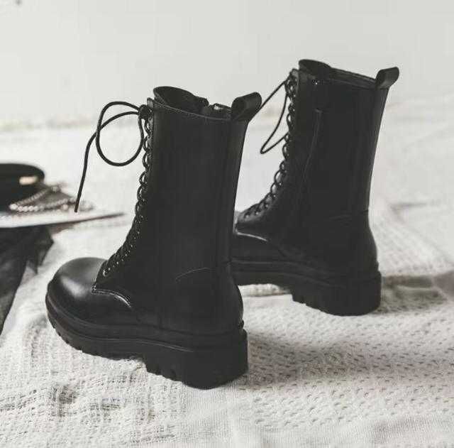 Продам стильные, модные сапоги