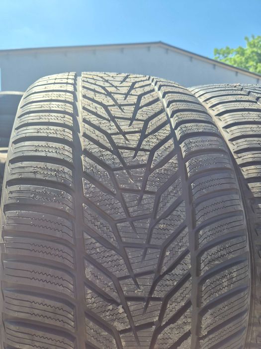 2 Anvelope M+S IARNA - 275/30/20 97W - Hankook Winter I*CEPT EVO 3 - NOU - DOT 2022 !