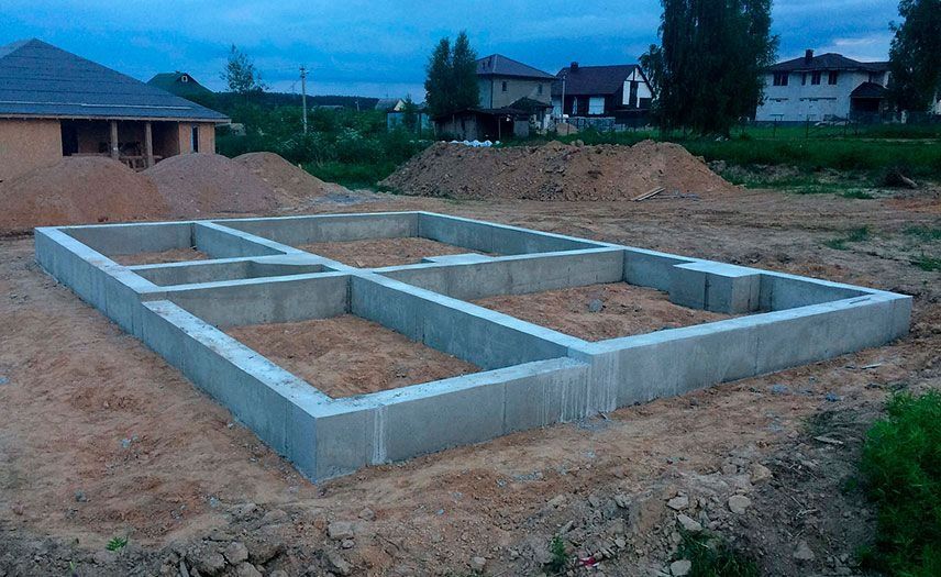 ЗАЛИВАЕМ ФУНДАМЕНТ ,монолит, стяшка ,забор