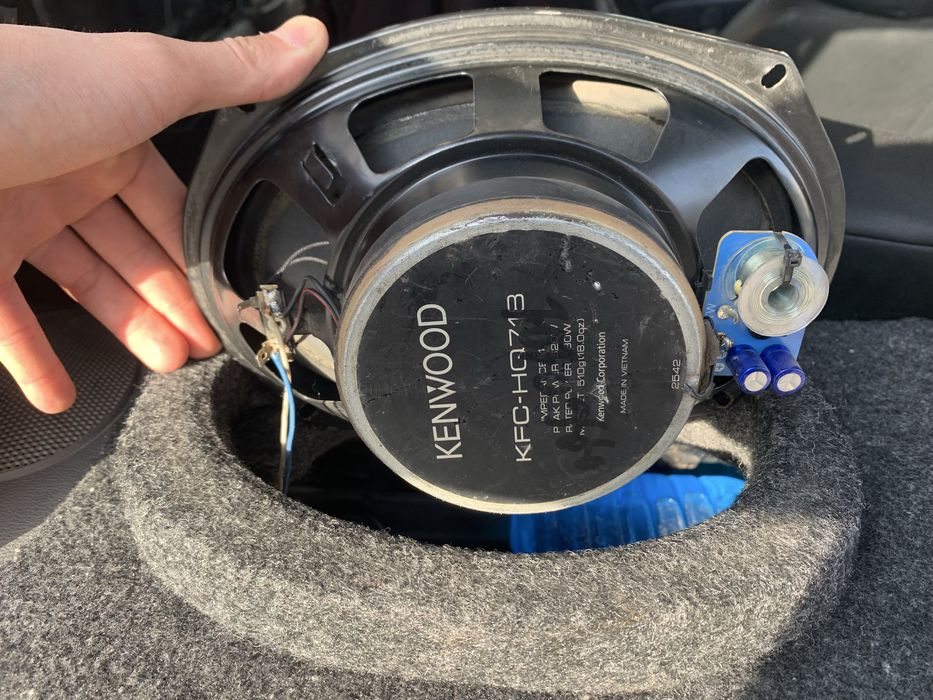 Kenwood  калонка сотилади холати зур якинда чиска килдим