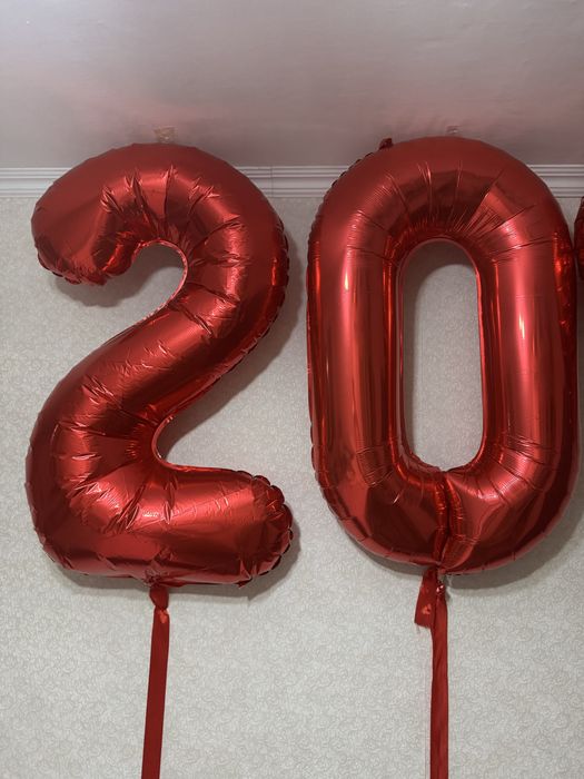 Шар красный 20 цифр
