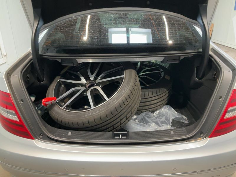 Mercedes-Benz C-Klasse C 220 CDI BlueEfficiency 2012
