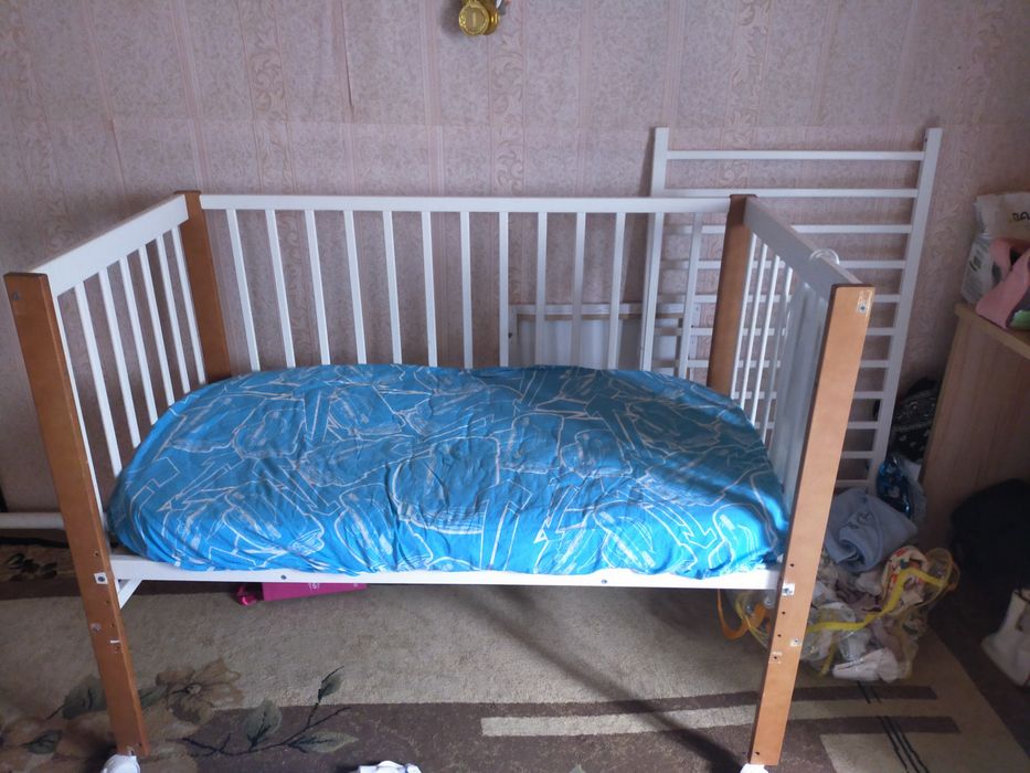 Продам манеж большой