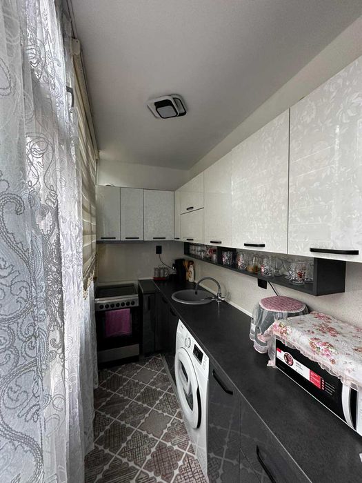 Продава се Двустаен апартамент в Карлово - 65 кв.м за 1413 €/кв.м - Снимка #5