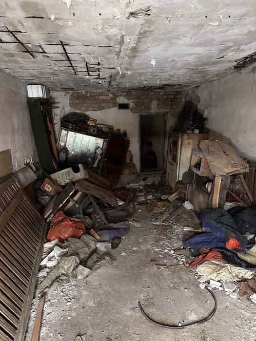 Гараж на 29кв за трактиром