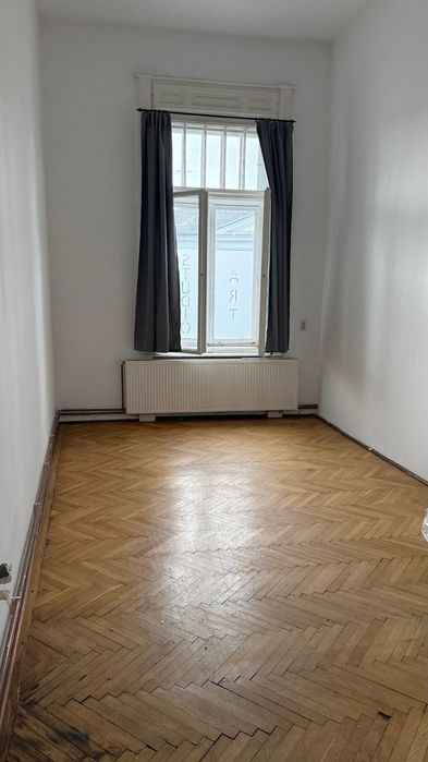 Inchiriez spatiu comercial