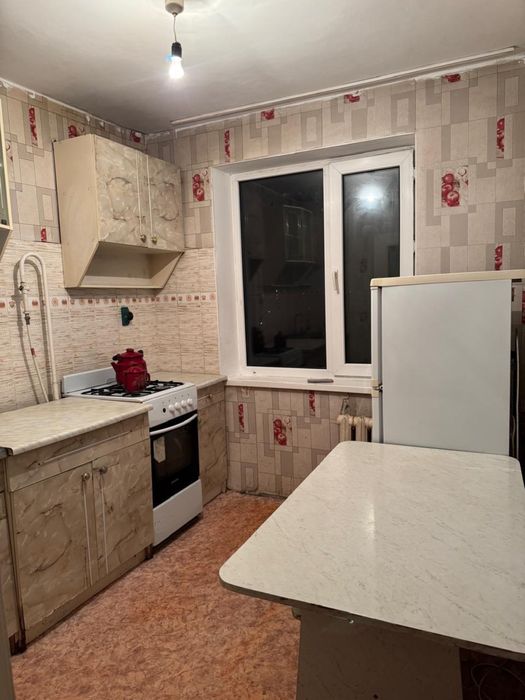 2 бөлмелі квартира жалға беріледі.