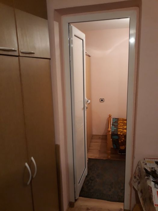 Дава се под наем Едностаен апартамент в Благоевград, Освобождение - 30 кв.м за 153 € - Снимка #2