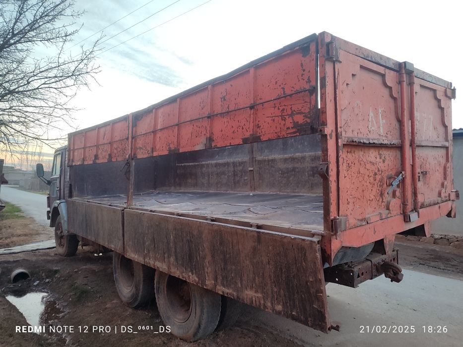 Kamaz zernovoz sotiladi