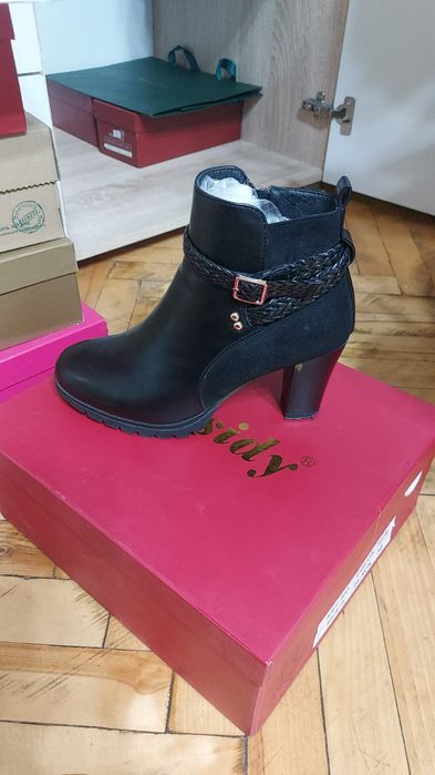 Продам женские обуви