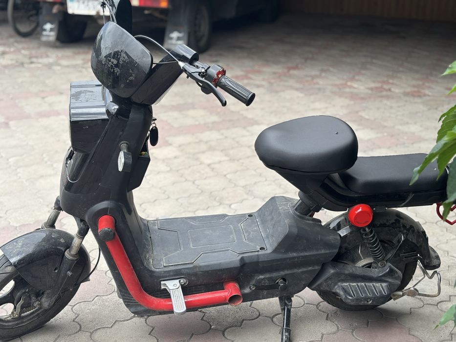 Продам электро мопед танк