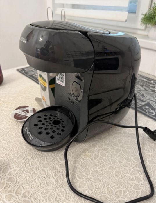 DescriereVând espressor cu capsule Bosch Tassimo Happy