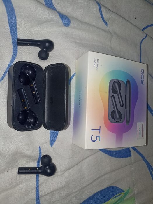Продам беспроводные наушники Qcy T5