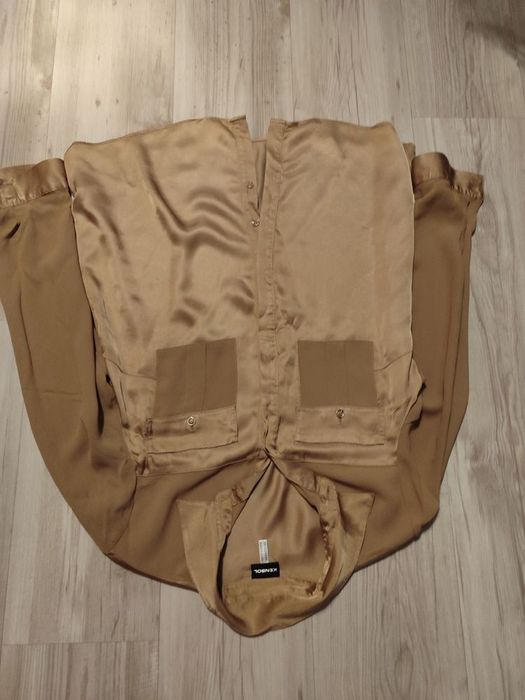 Дамски ризи, Кенсол, Юнона