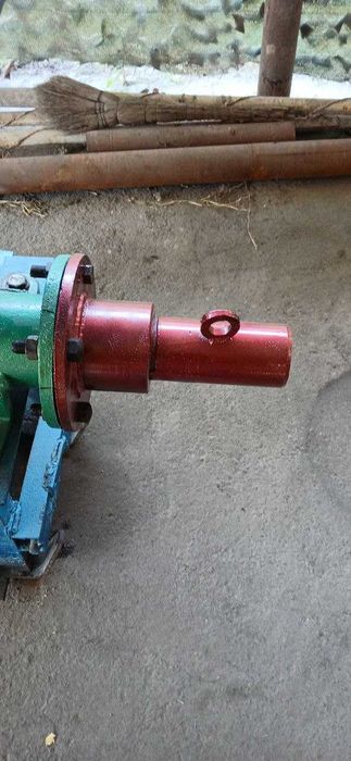 Ko'mir briketi stanogi sotiladi. Кумир брикети станого сотилади.