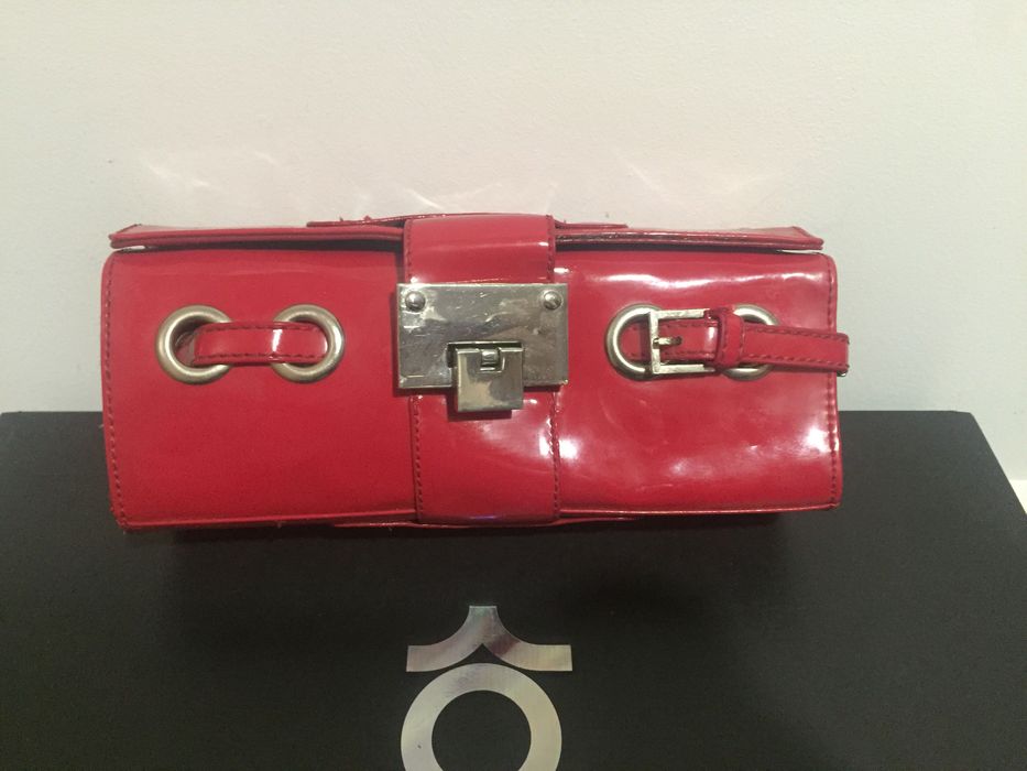 Продават се Дамски чанти