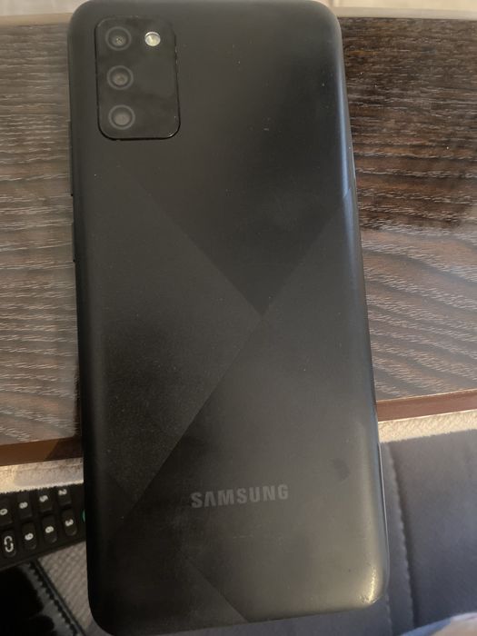 Продается телефон самсунг в отличном состоянии  без ремонта. Не битый