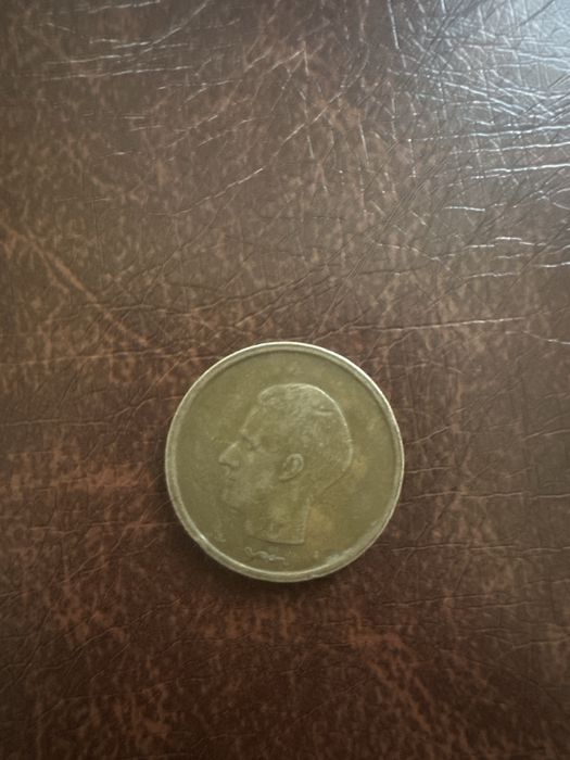 Монета продайотся