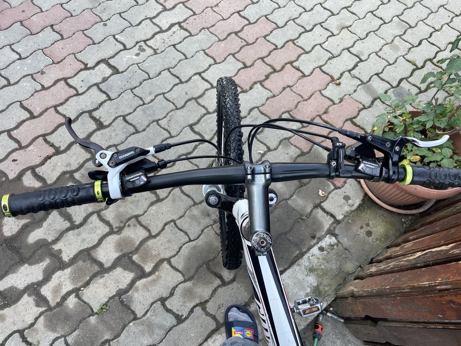 bicicleta giant cadru aluminiu