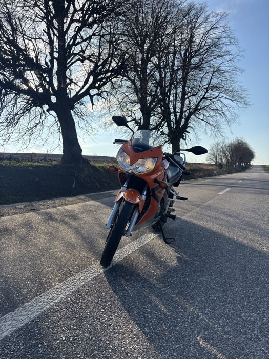 Honda CBR 125 2006 6500 Kilometri. YZF DUKE MT