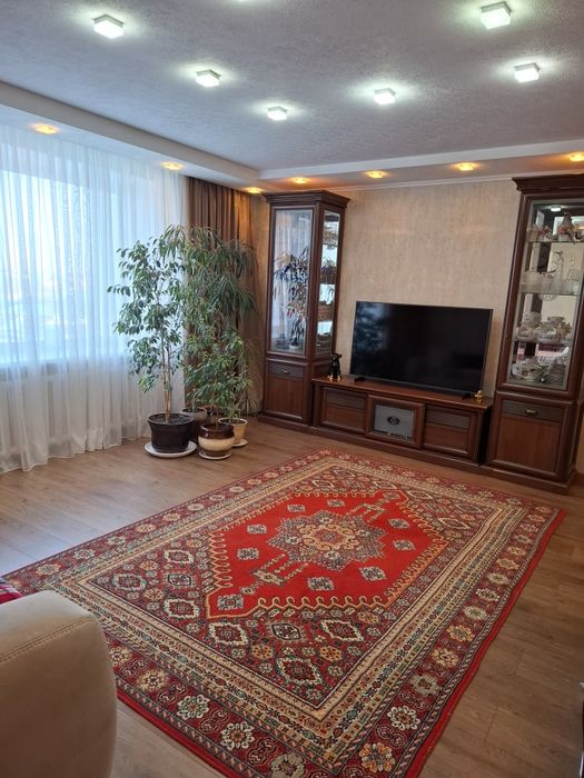 Продам 3 комнатную квартиру