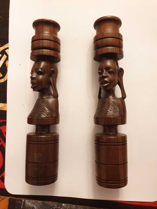 vand set nou sfesnice africane din lemn de teck