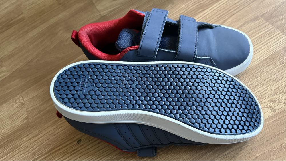 Маратонки Adidas