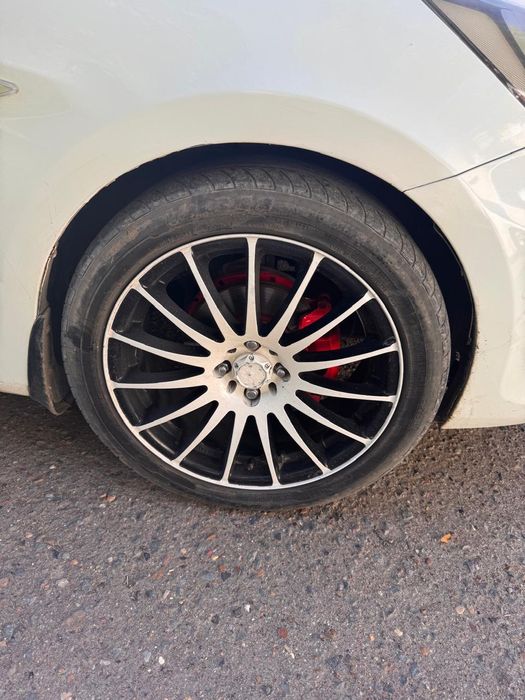 Легковой автомобиль