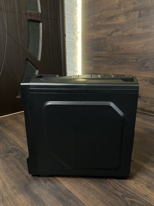 Настолен компютър+подарък мишка