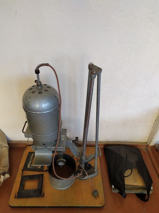 Фотоувеличитель Krokus color