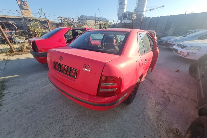 Trager / Calandru Skoda Fabia 6Y