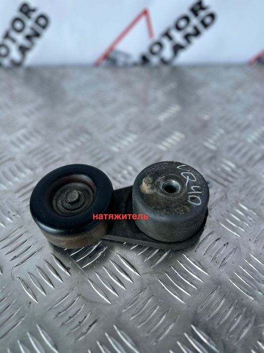 Натяжитель на Nissan (VQ40)