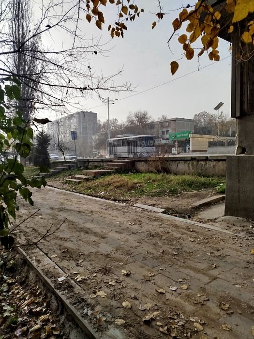 Срочно Продаю 2 ком кв на ТТЗ-1  вдоль дороги