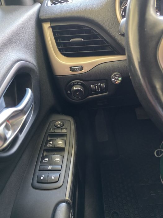 Jeep Cherokee KL