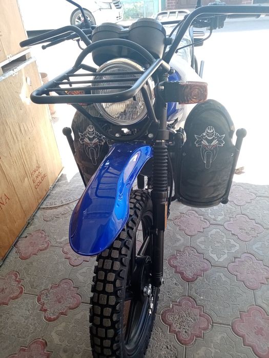 Universal Mototsikl BTR 200