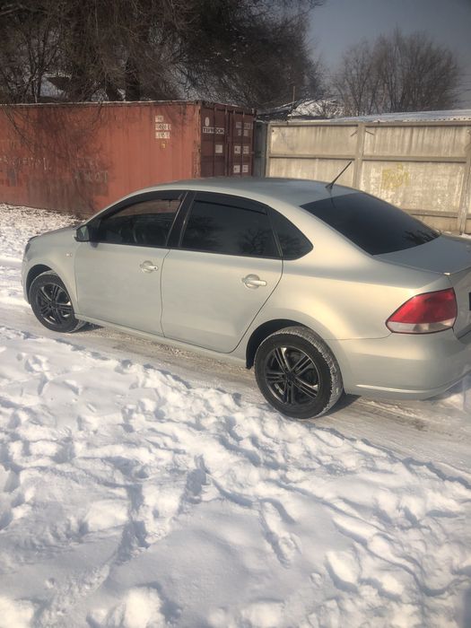 Продам машину Wolkswagen polo