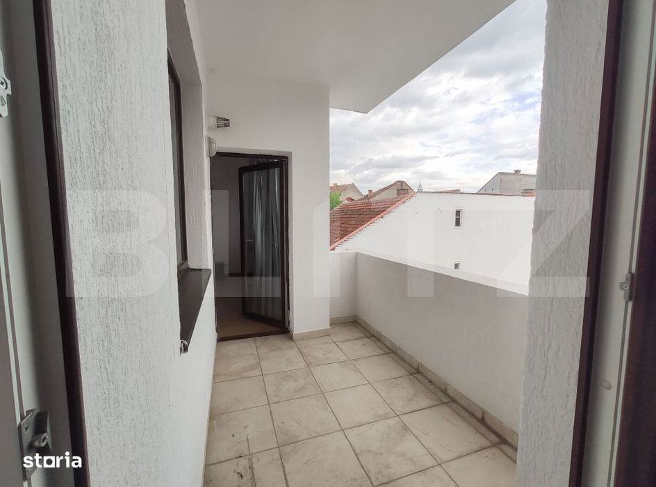 Apartament cu 2 camere, 70 mp, etaj 1, parcare privata, zona Semicentr