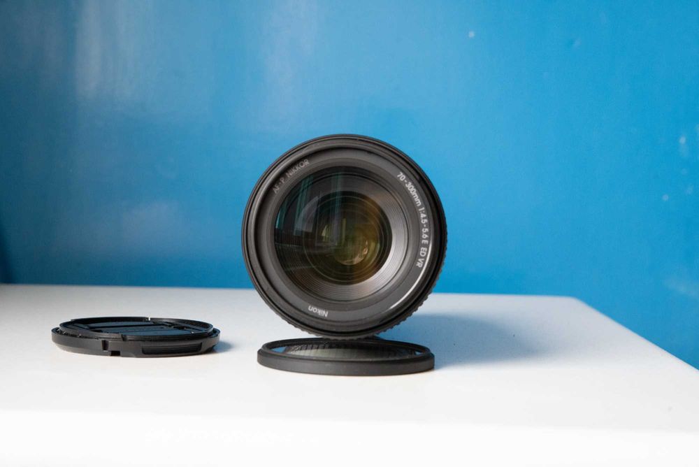 Nikon AF-P 70-300 f 4.5-5.6 E ED VR obiectiv pentru full frame